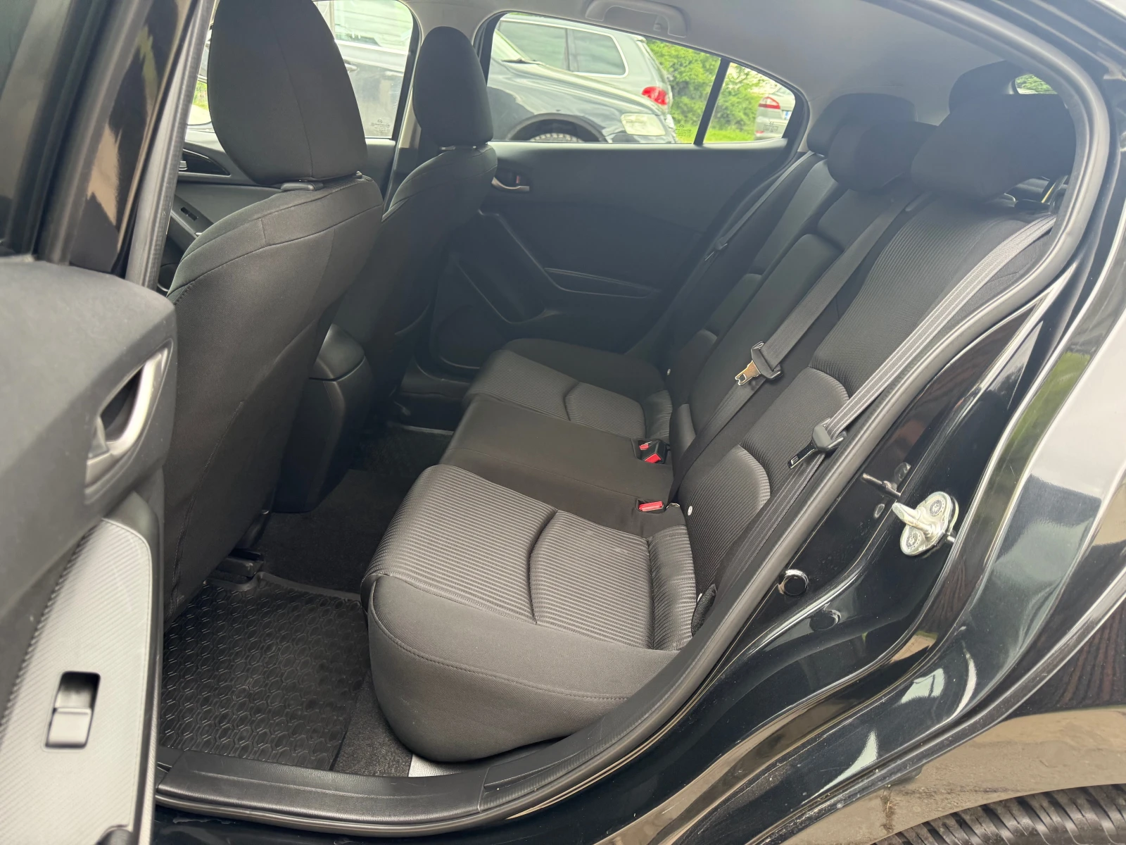 Mazda 3 2.2d SKYACTIV - изображение 10