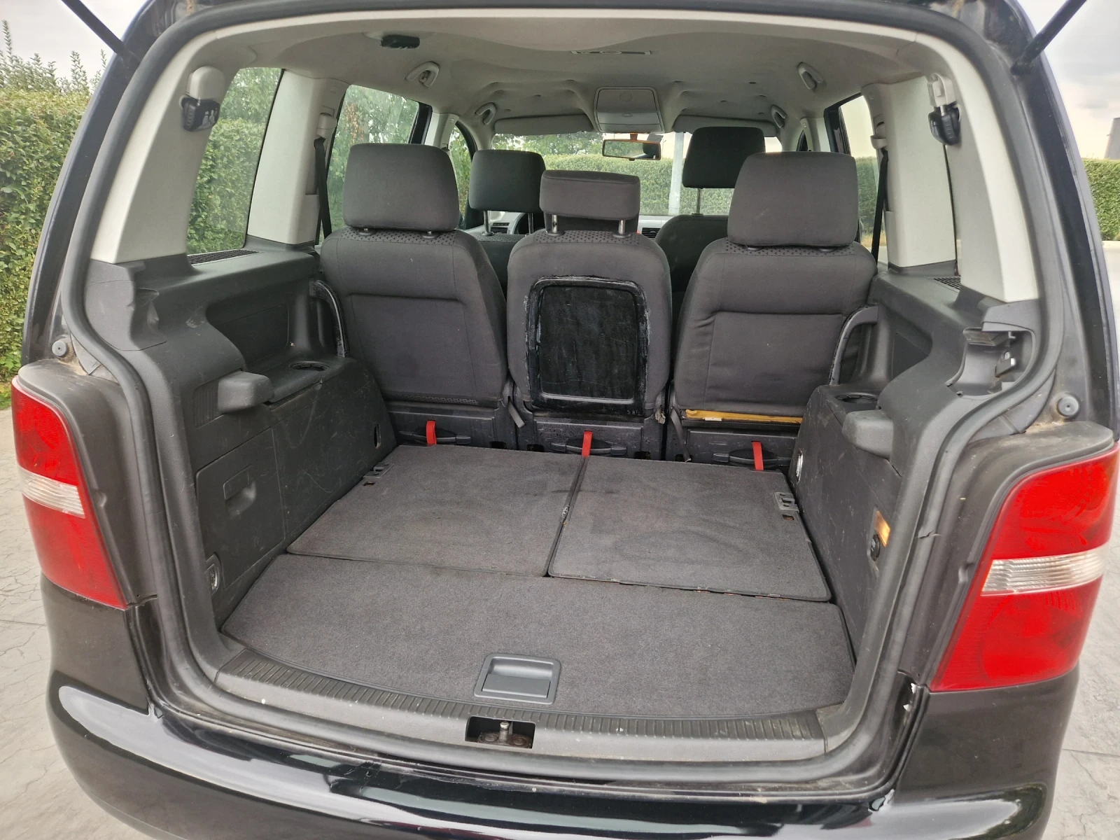 VW Touran 1.9 tdi 105  | Mobile.bg — изображение 14