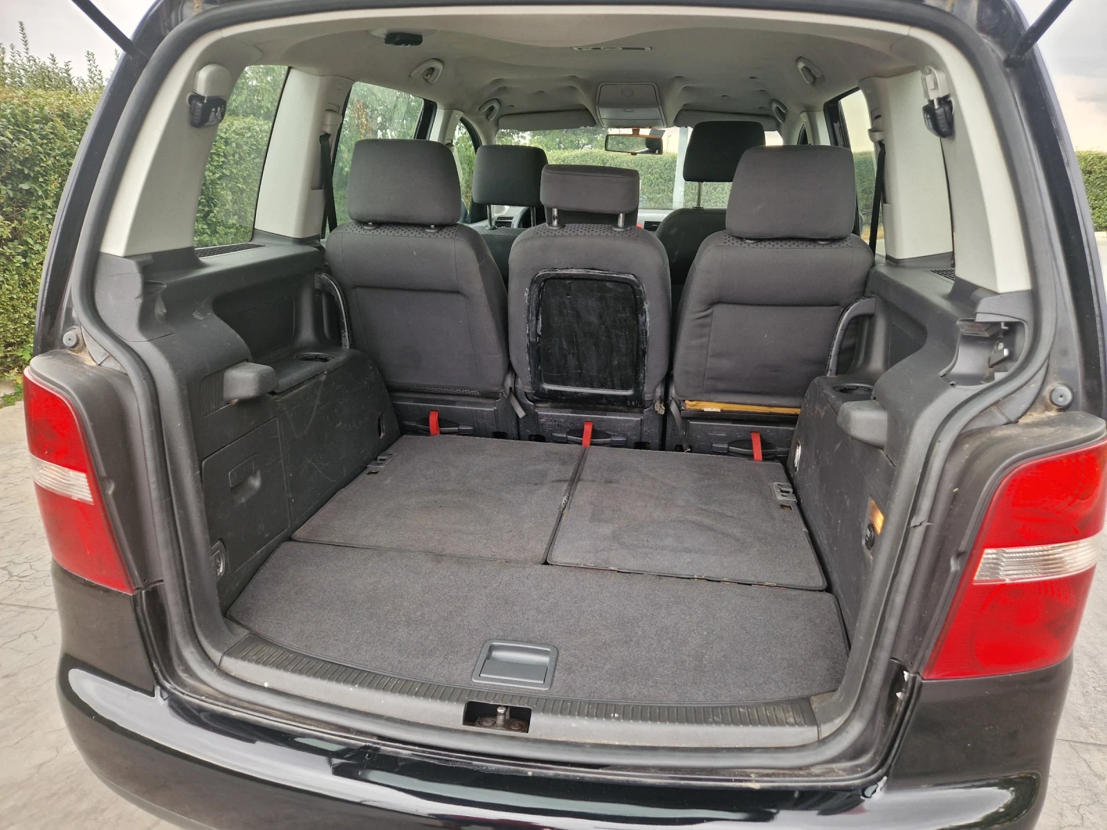 VW Touran 1.9 tdi 105  | Mobile.bg — изображение 11