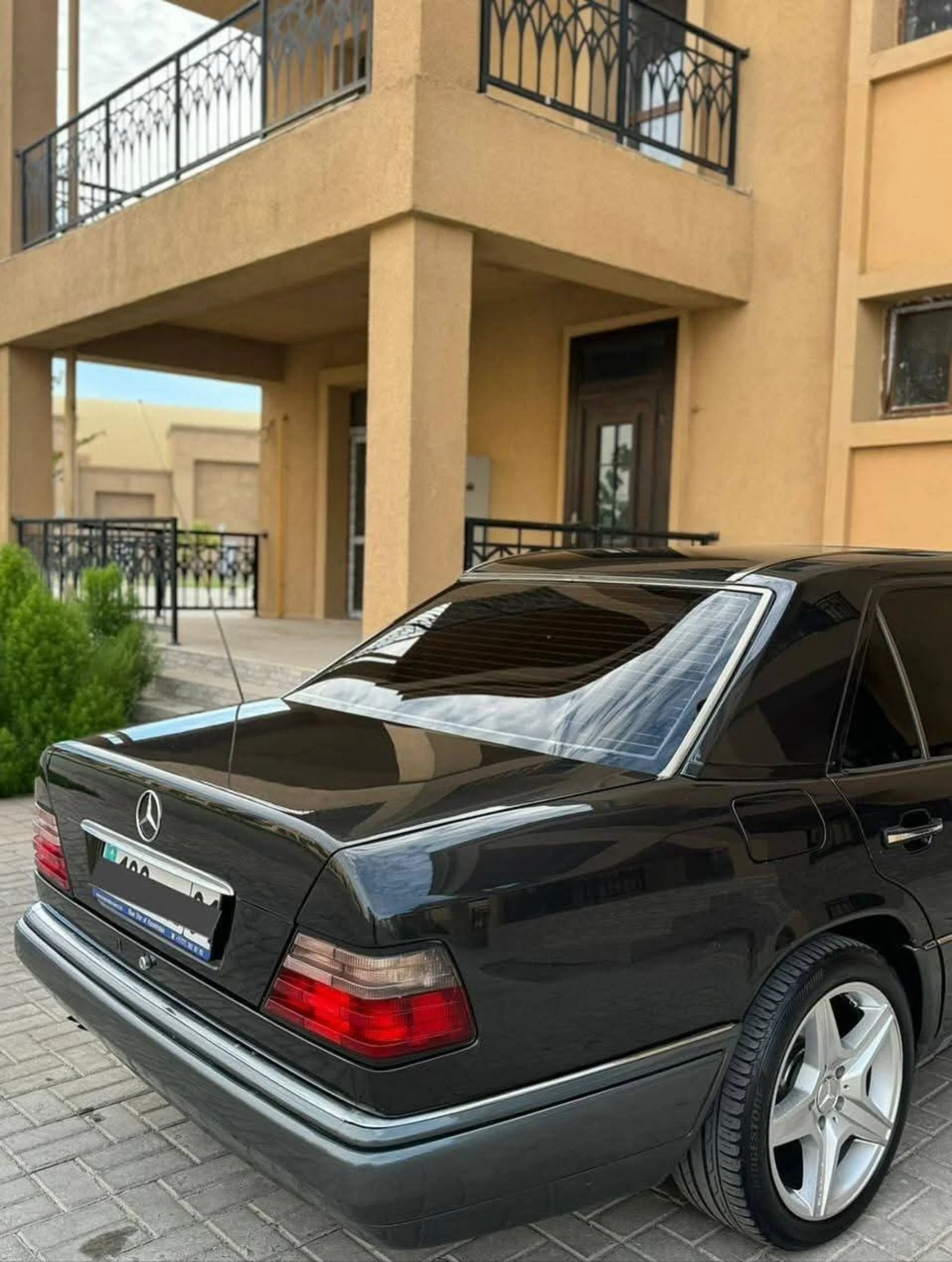 Mercedes-Benz E 280  - изображение 4