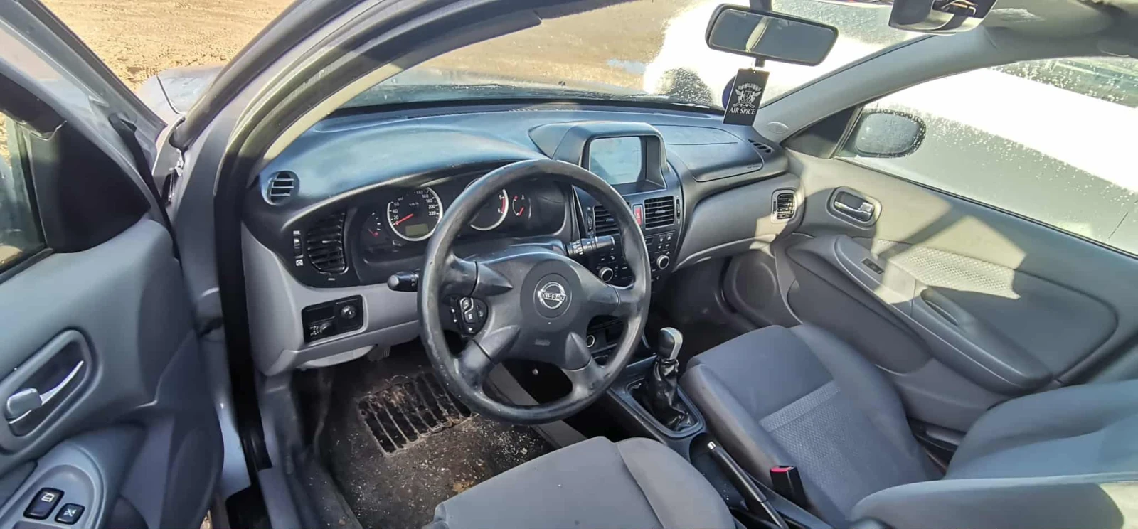 Nissan Almera 1.5 - изображение 5