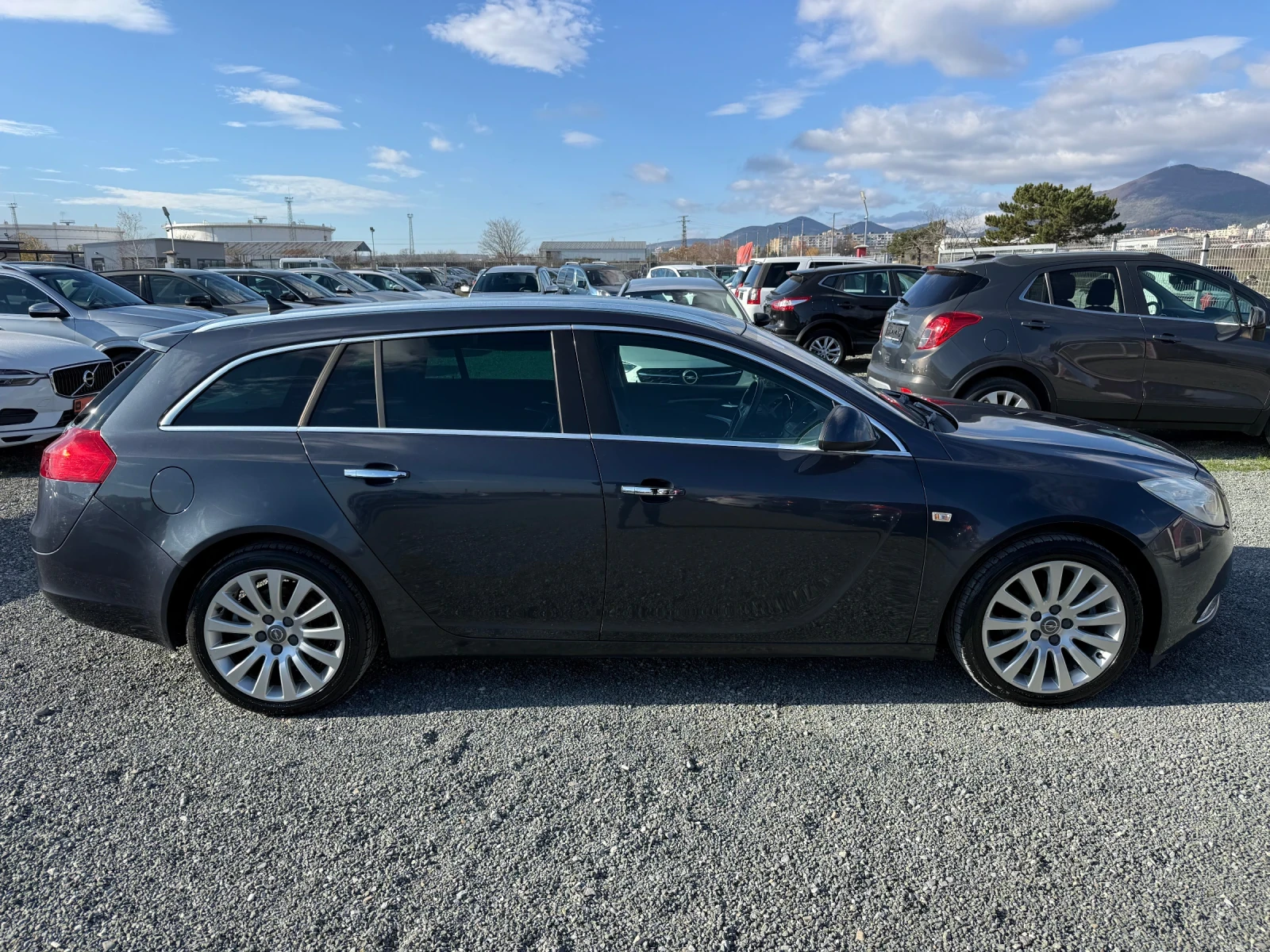 Opel Insignia (KATO НОВА) - изображение 4