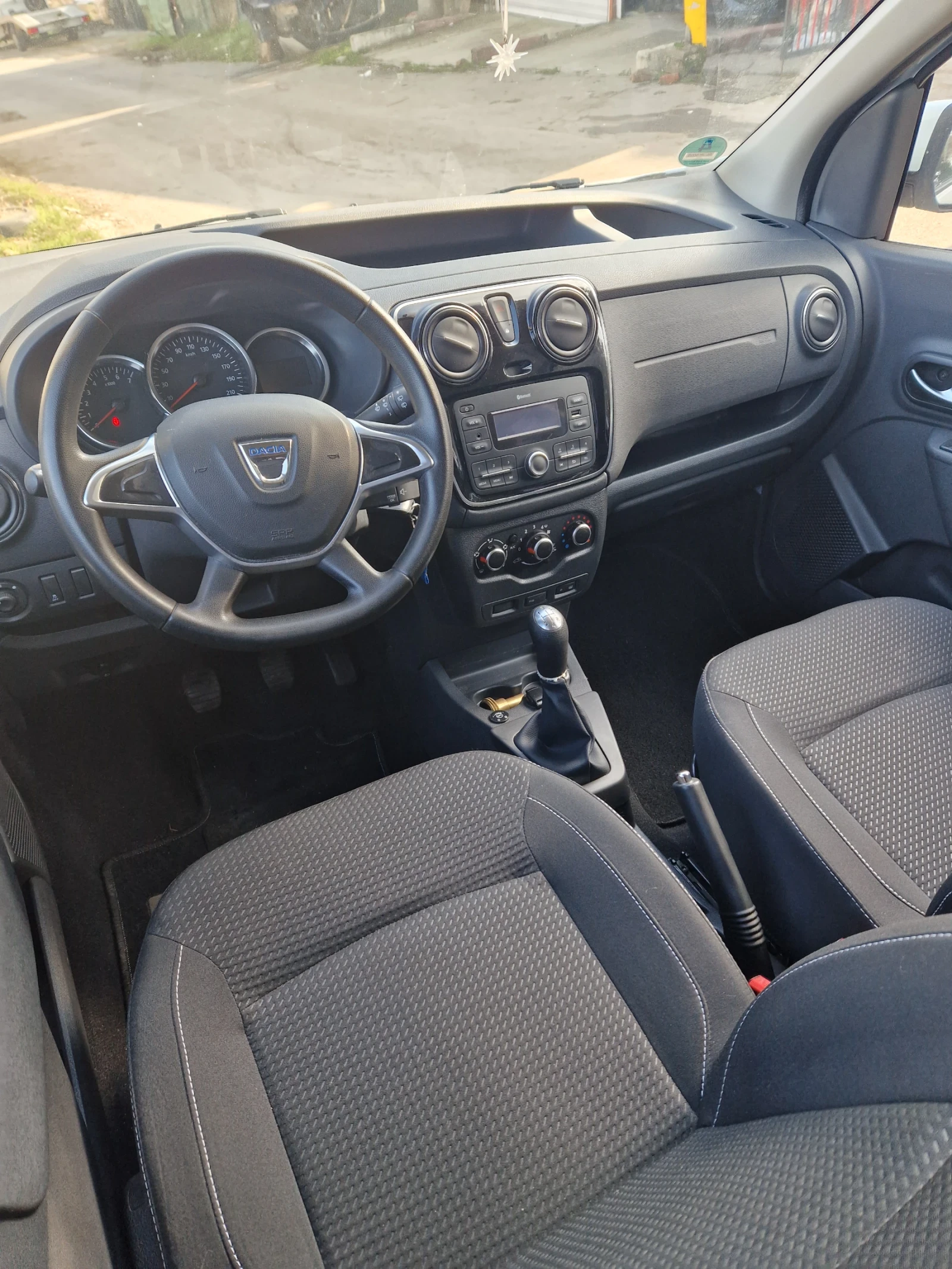 Dacia Dokker 1.6  2018 , газ - бензин - изображение 5