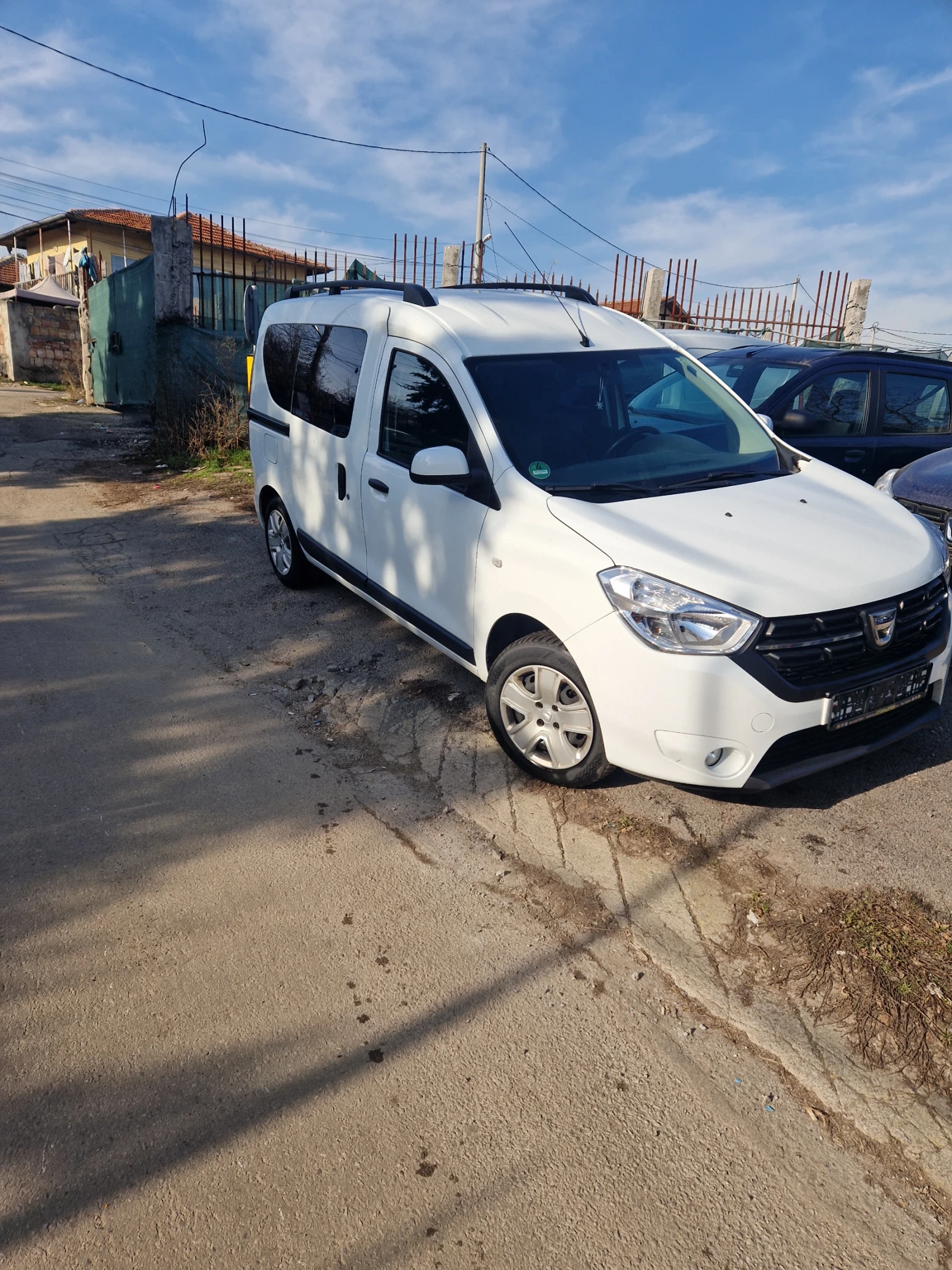 Dacia Dokker 1.6  2018 , газ - бензин - изображение 2