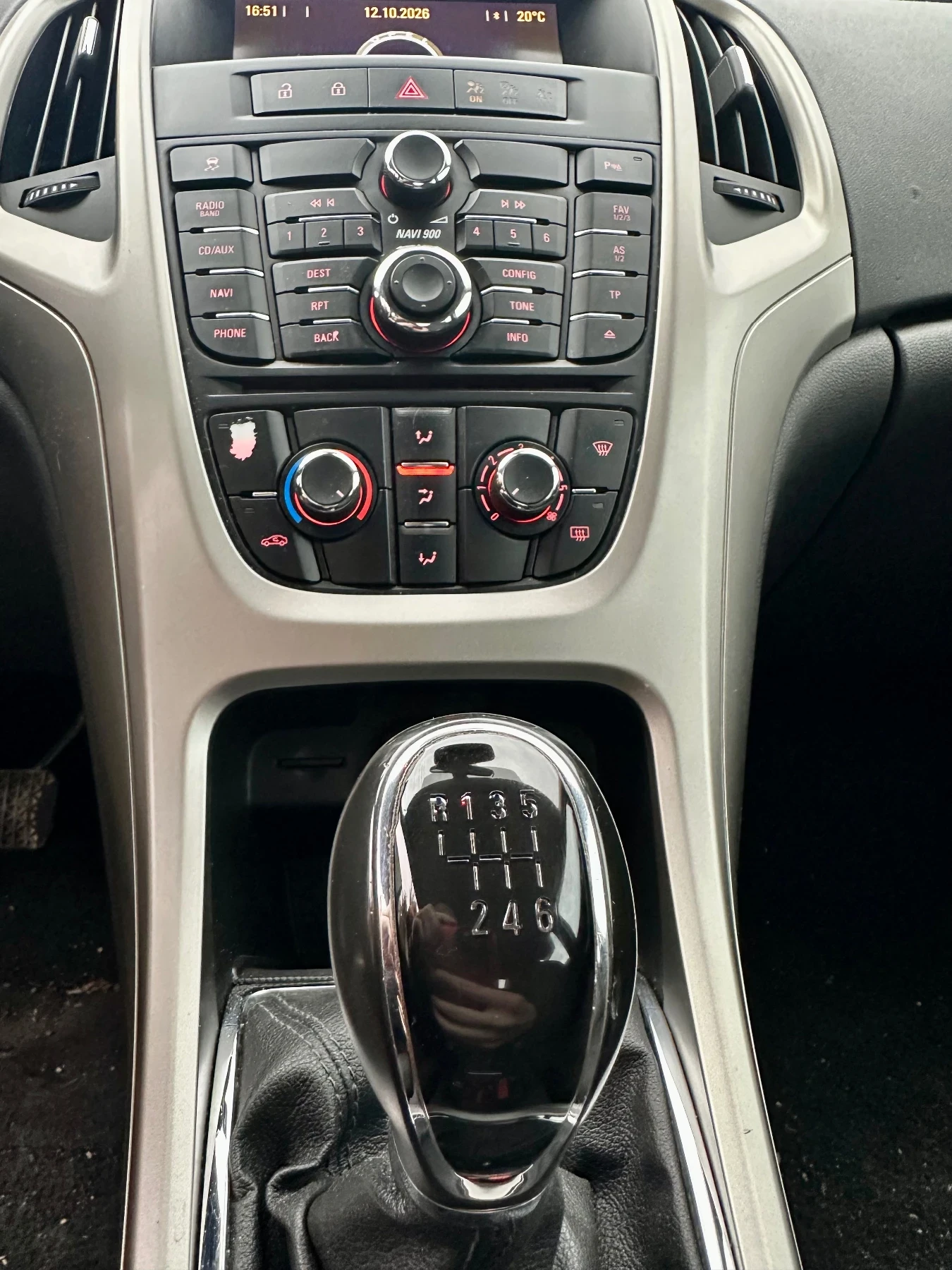Opel Astra J , Обслужена с Каско, снимка 7 - Автомобили и джипове - 56619418