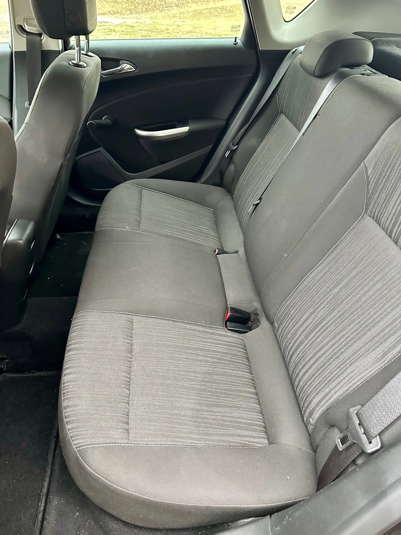 Opel Astra J , Обслужена с Каско, снимка 9 - Автомобили и джипове - 56619418