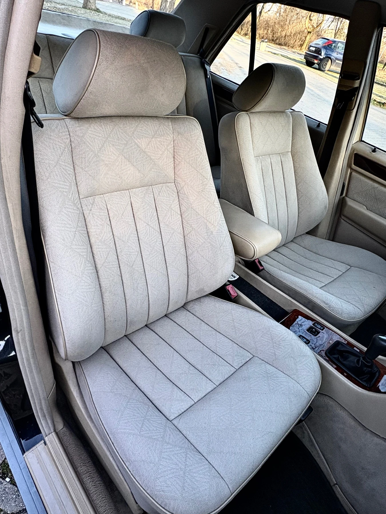 Mercedes-Benz 124 2.5 турбо дизел , снимка 11 - Автомобили и джипове - 53815684