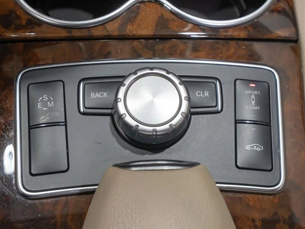 Mercedes-Benz CLS 550 4MATIC* AвтоКредит * (ЦЕНА ДО БГ), снимка 17 - Автомобили и джипове - 54021335