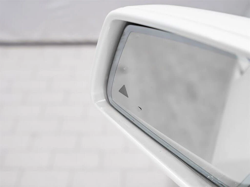 Mercedes-Benz CLS 550 4MATIC* AвтоКредит * (ЦЕНА ДО БГ), снимка 10 - Автомобили и джипове - 54021335