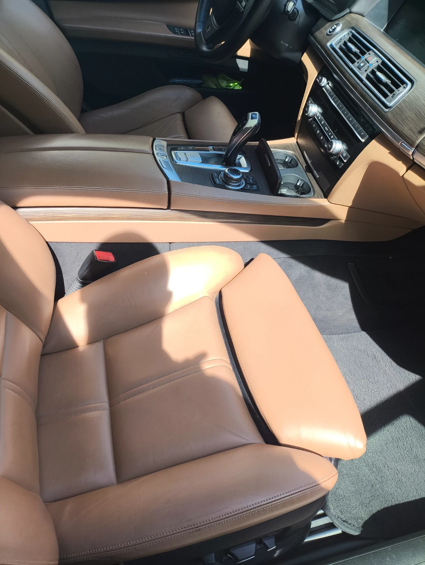 BMW 740 Напа кожа M пакет, снимка 11 - Автомобили и джипове - 54157228