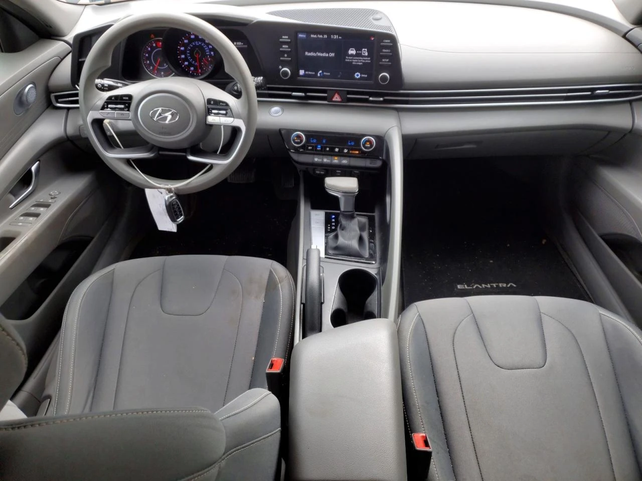 Hyundai Elantra 2.0* SEL* РЕАЛНИ КМ!, снимка 7 - Автомобили и джипове - 54511219