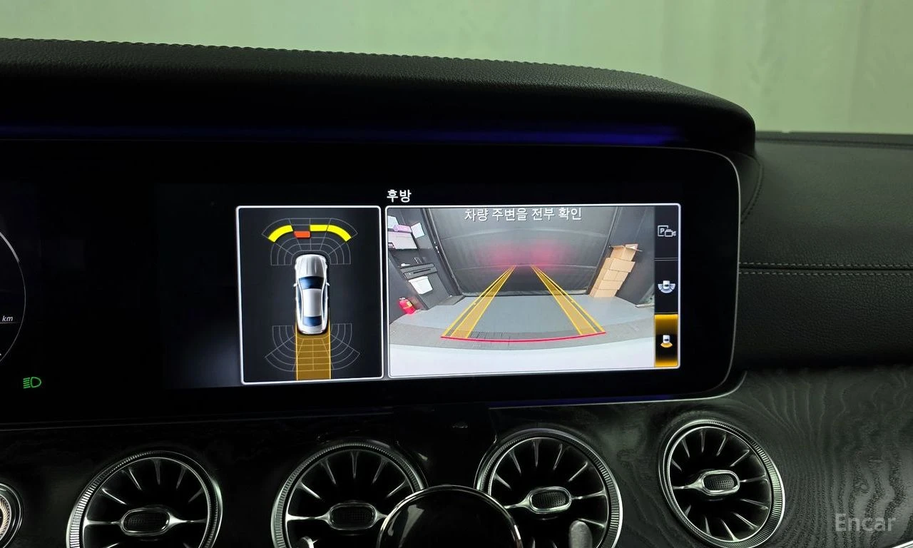 Mercedes-Benz E 220 d Coupe* AMG PACK* HEAD-UP* DIGITAL* KEYLESS* , снимка 14 - Автомобили и джипове - 54623331