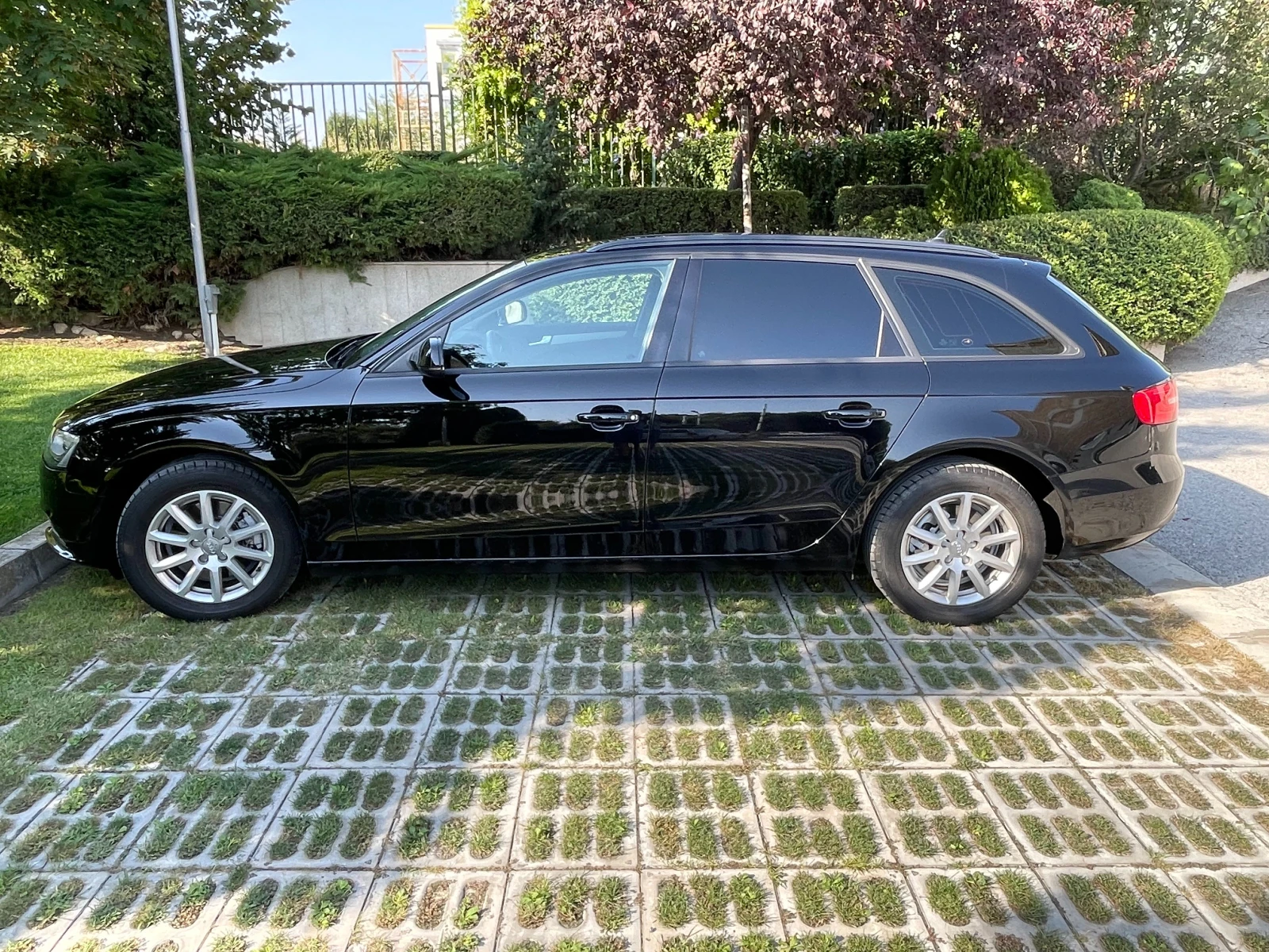 Audi A4 2.0TDI, снимка 17 - Автомобили и джипове - 54802206