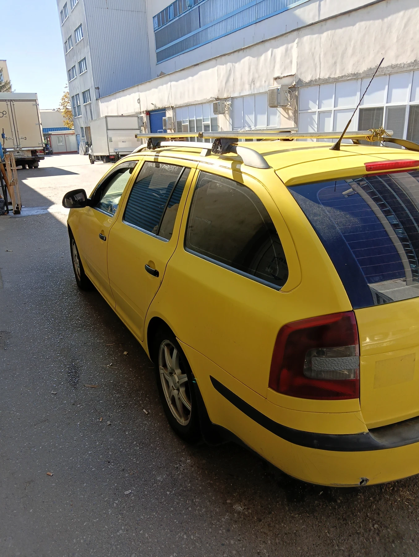 Skoda Octavia  1.6 с газова, снимка 3 - Автомобили и джипове - 55011855