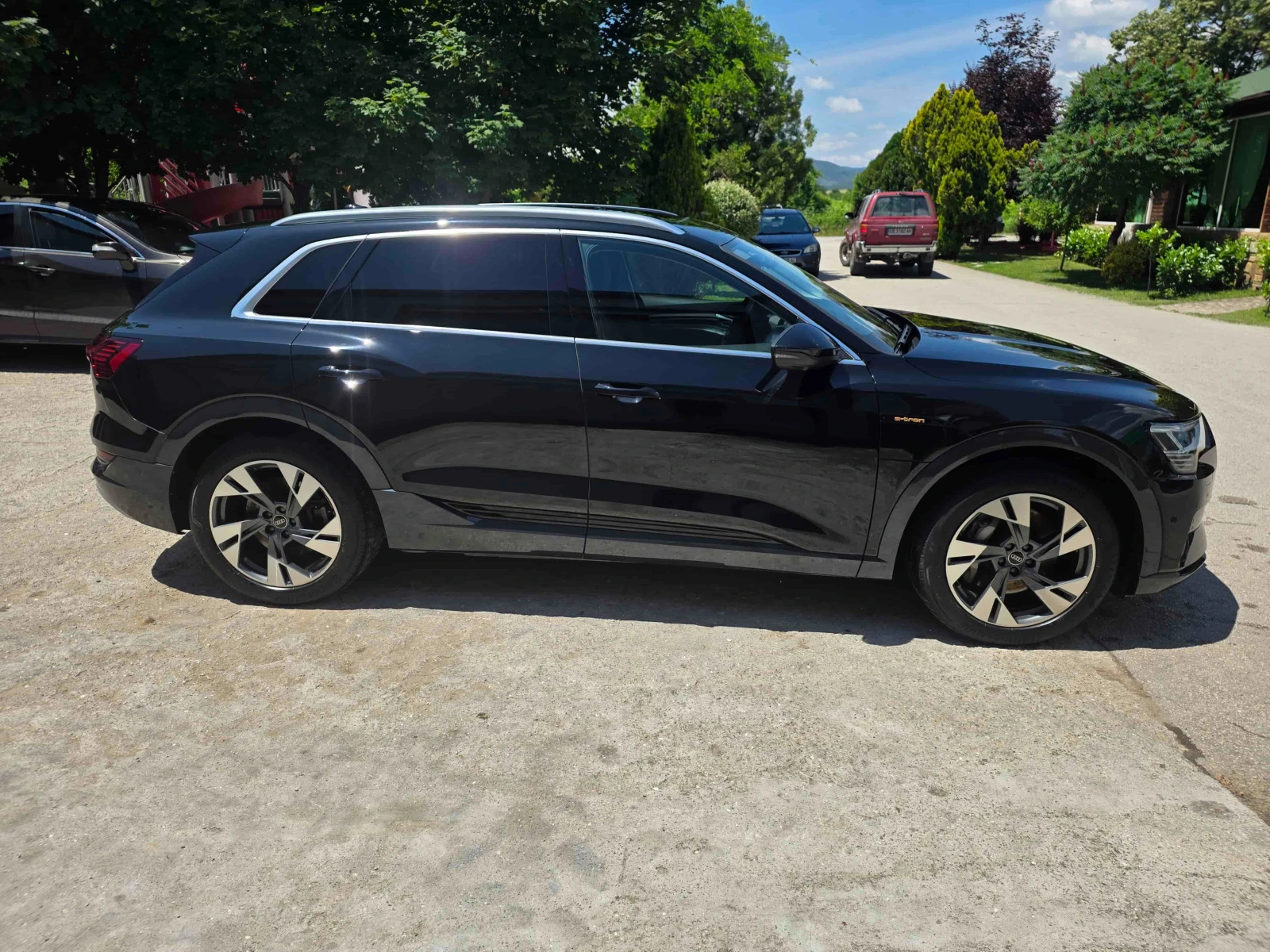 Audi E-Tron Audi e-tron 55 Q ADVANCED MTRX/ACC/HuD/PANO/360/NA, снимка 6 - Автомобили и джипове - 55056409
