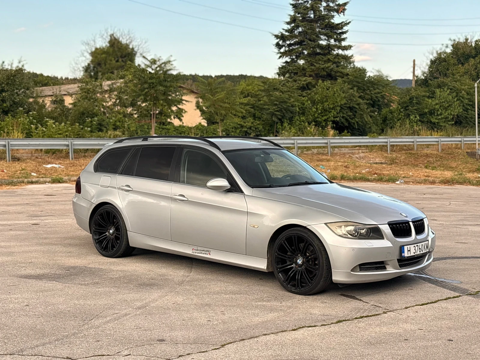 BMW 330 231к.с