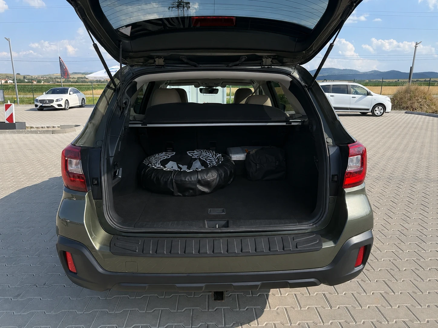 Subaru Outback, снимка 14 - Автомобили и джипове - 55682332