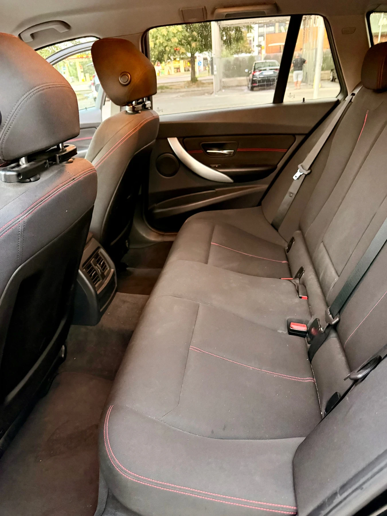 BMW 320, снимка 13 - Автомобили и джипове - 55713181