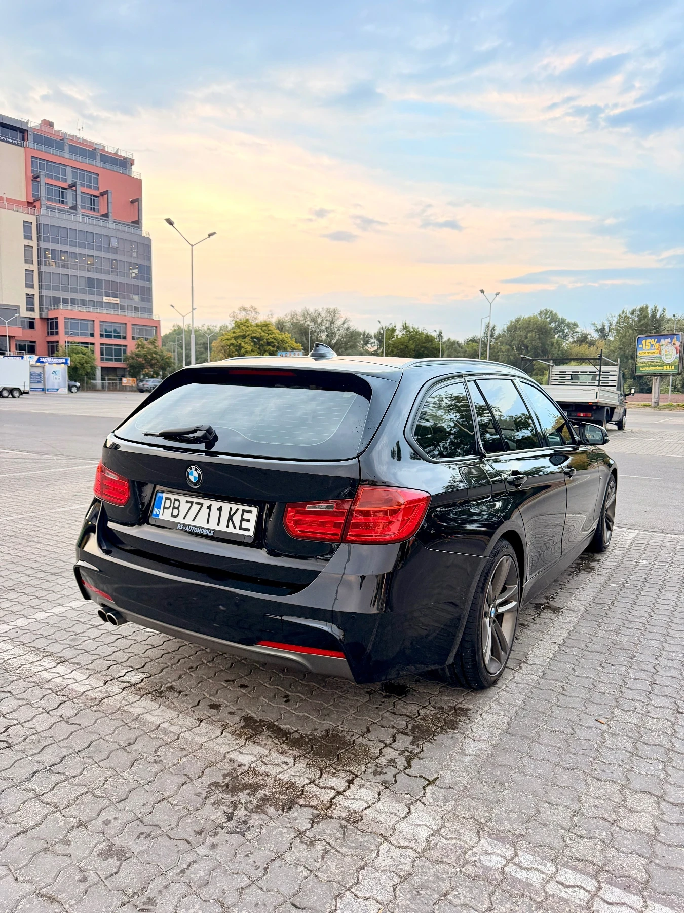 BMW 320, снимка 6 - Автомобили и джипове - 55713181