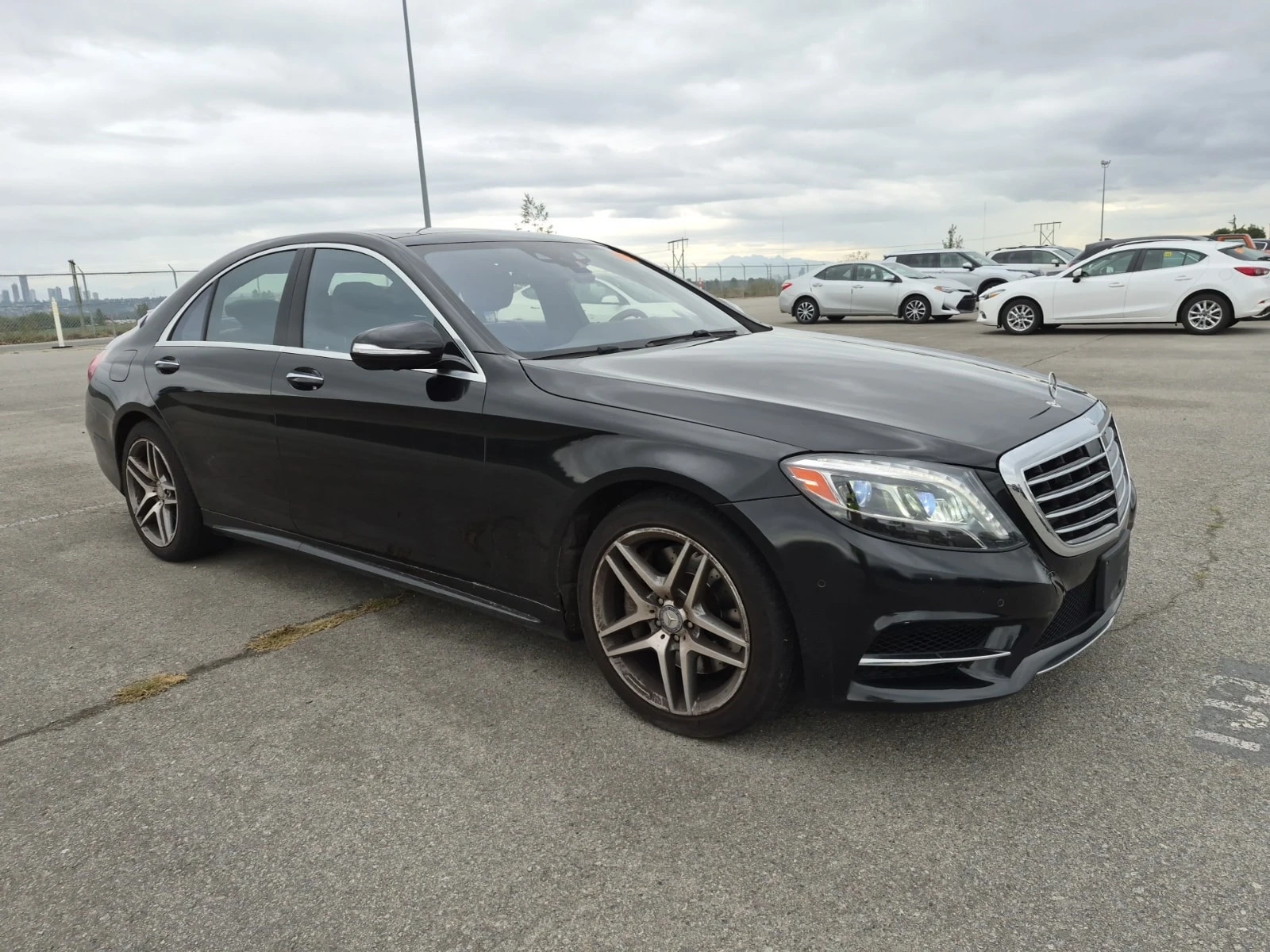 Mercedes-Benz S 550 * ПОДГРЕВ И ОБДУХВАНЕ* DYNAMIC SEATS* KEYLESS* , снимка 2 - Автомобили и джипове - 55995037