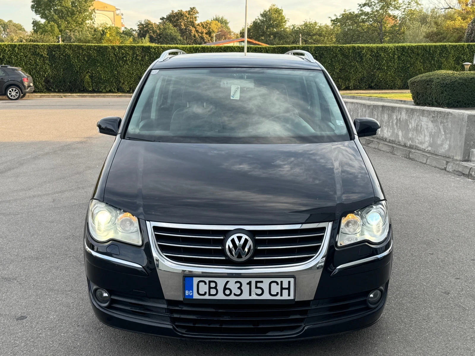 VW Touran, снимка 5 - Автомобили и джипове - 56407220