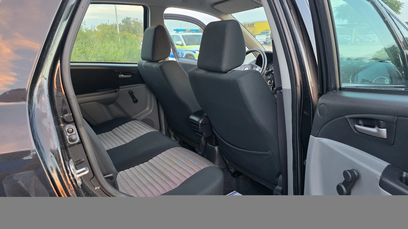 Suzuki SX4 УНИКАТ, снимка 10 - Автомобили и джипове - 56586804