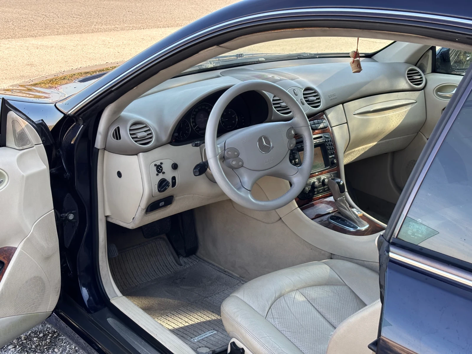 Mercedes-Benz CLK 2.7, снимка 8 - Автомобили и джипове - 56634664