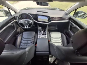 VW Touareg 3.0 V6 TSI 4MOTION Tiptronic, снимка 13