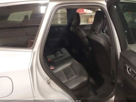 Volvo XC60 AWD* B5* Камера* м.Точки* Lane assist* БЕЗ УДАР*  - 18300 € / 35791.69 лв. - 81963640 10