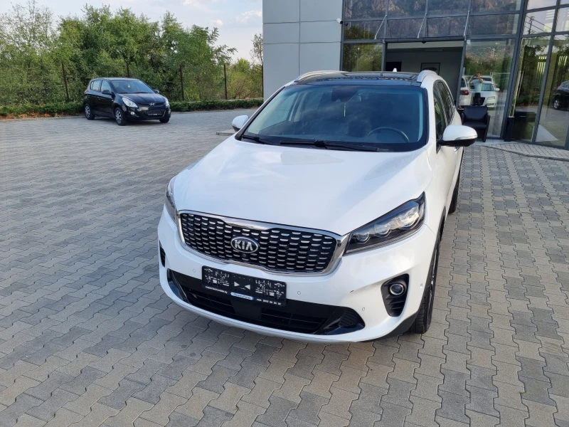 Kia Sorento 2.2CRDi-200ps 4x4 * 7 МЕСТА* ВСИЧКИ ЕКСТРИ, снимка 3 - Автомобили и джипове - 51407959