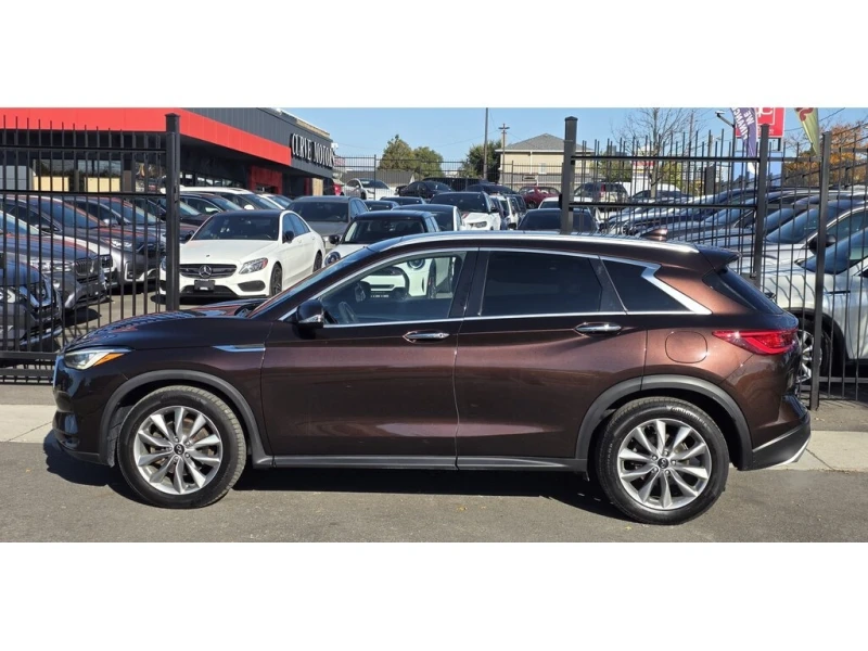 Infiniti QX50 * LUXE AWD * NO ACCIDENTS / 1 OWNER / CARPLAY / PA, снимка 7 - Автомобили и джипове - 52904746