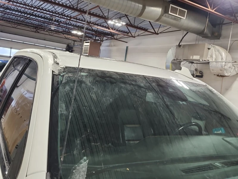 Gmc Sierra * AT4 CREW CAB SHORT BED * CARFAX * БЕЗ ПЪРВОНАЧАЛ, снимка 16 - Автомобили и джипове - 52991768