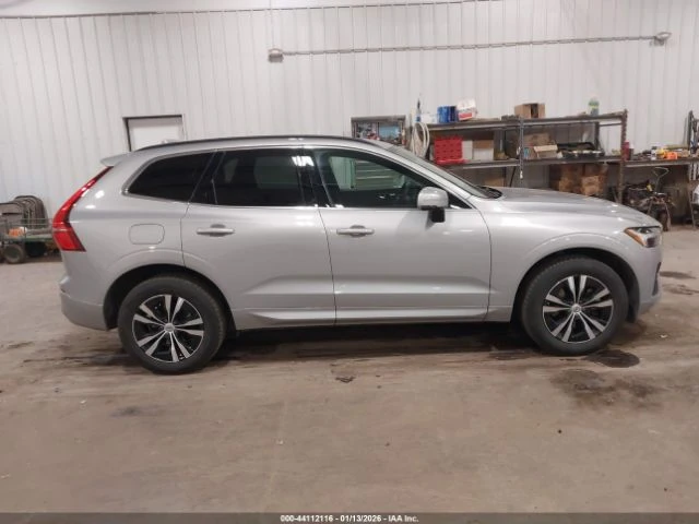 Volvo XC60 AWD* B5* Камера* м.Точки* Lane assist* БЕЗ УДАР* , снимка 6 - Автомобили и джипове - 53215658