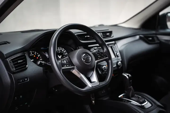 Nissan Qashqai, снимка 7 - Автомобили и джипове - 53993529