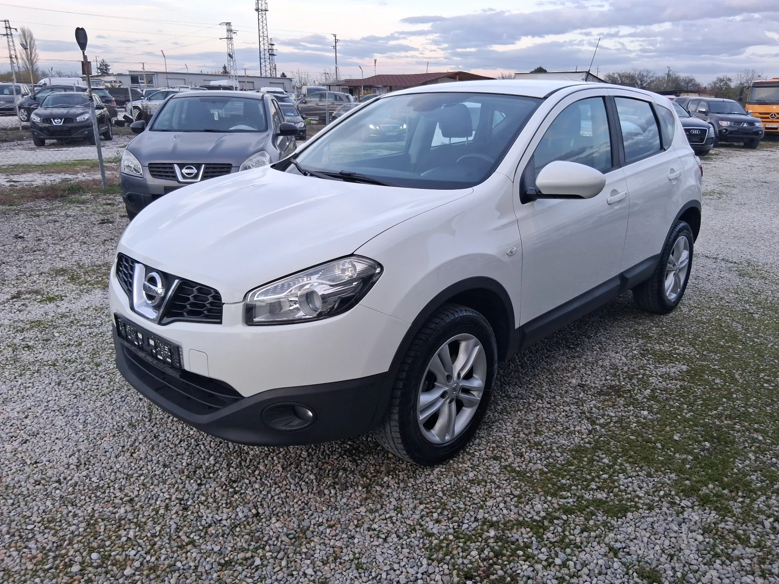 Nissan Qashqai 1.5 d navi, снимка 1