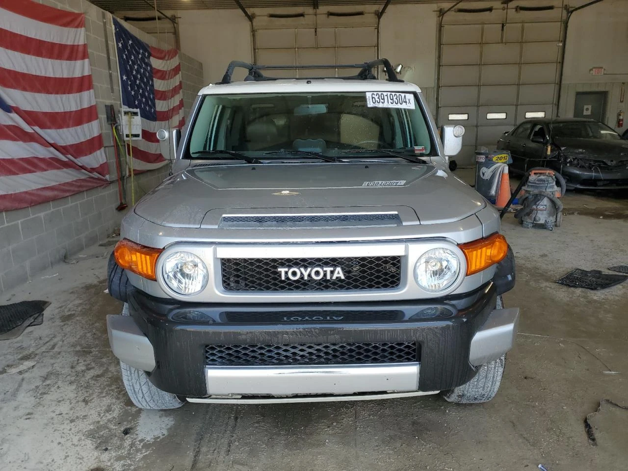 Toyota Fj cruiser 4.0 VVT-i* AWD* Идеален за газ* Крайна цена*  - [1] 