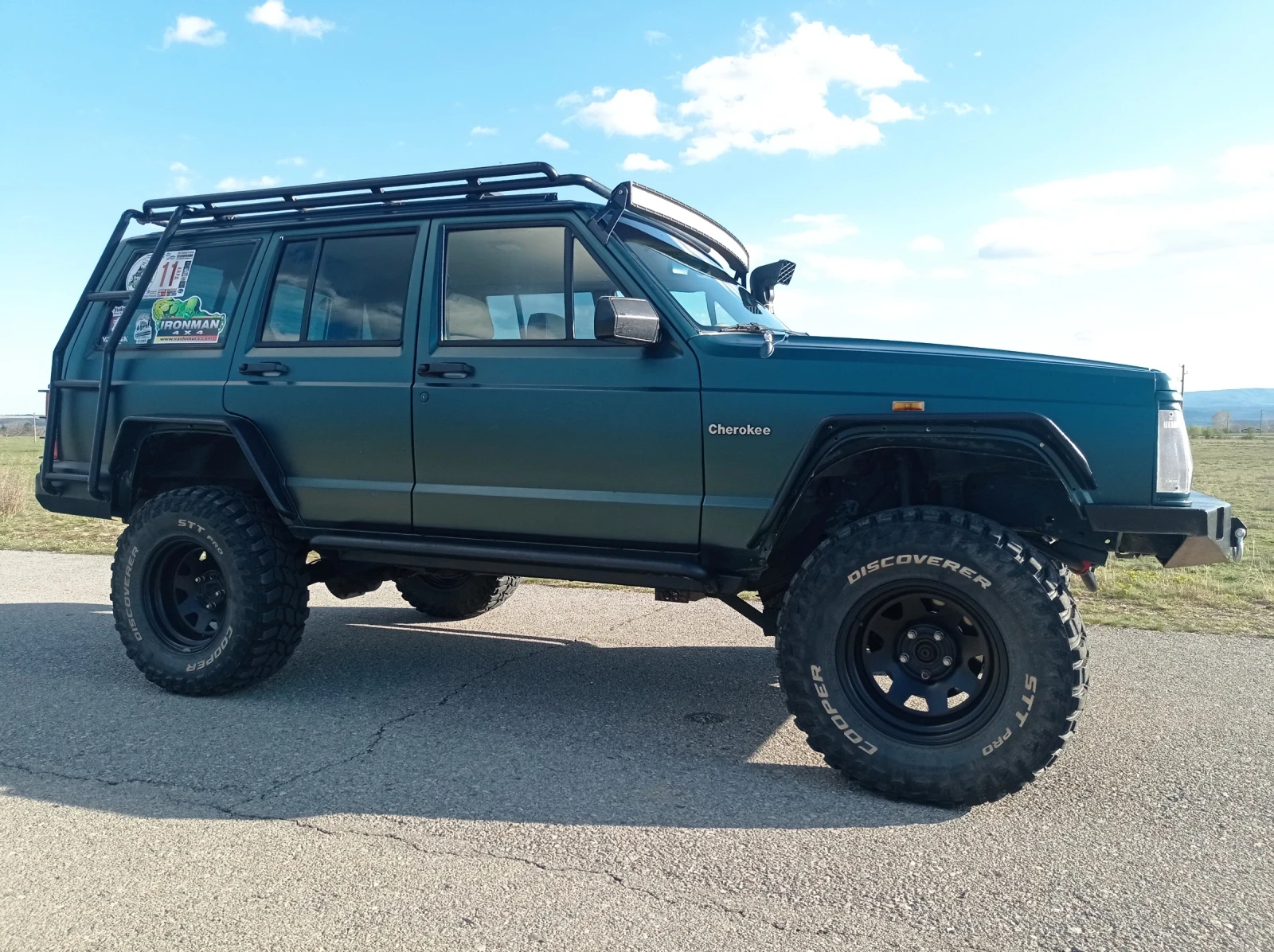 Jeep Cherokee 2.5i - изображение 9