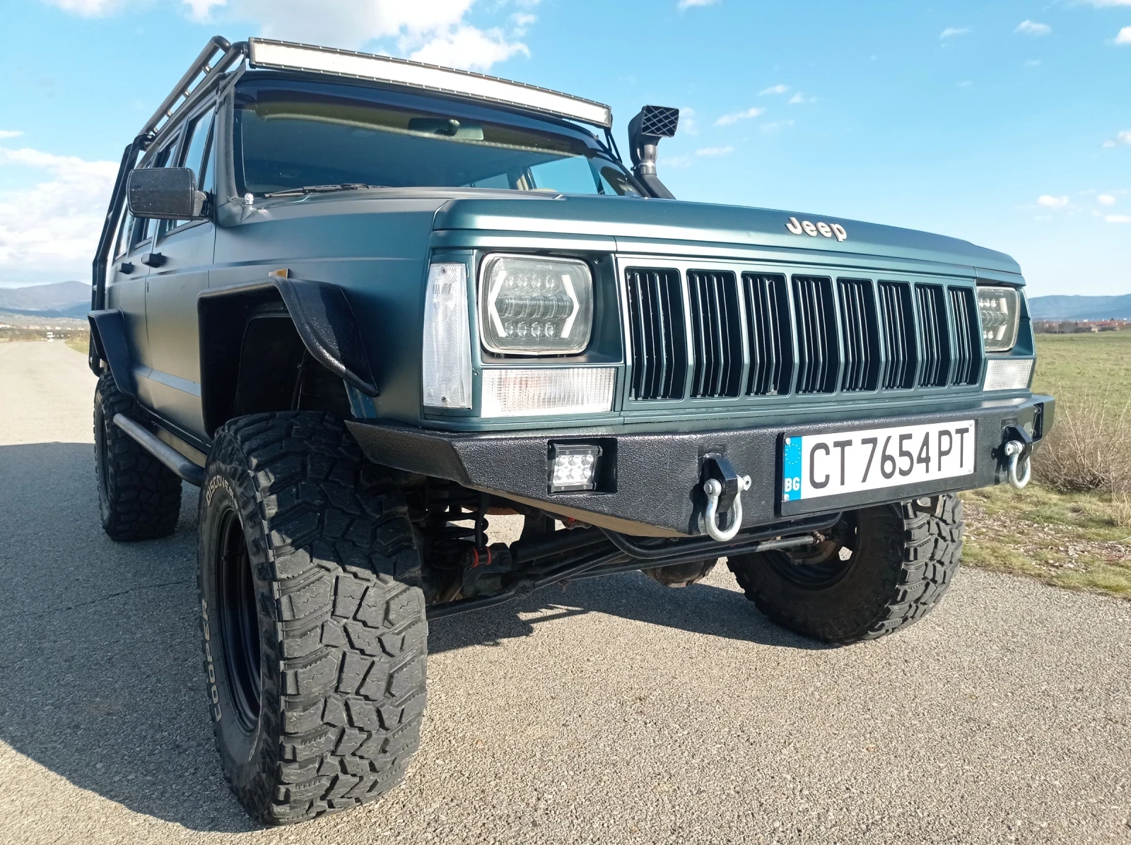 Jeep Cherokee 2.5i - изображение 10