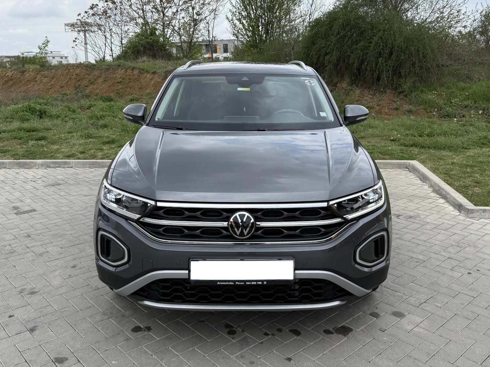 VW T-Roc Sport 2.0 TSI OPF 4MOTION DSG - изображение 2