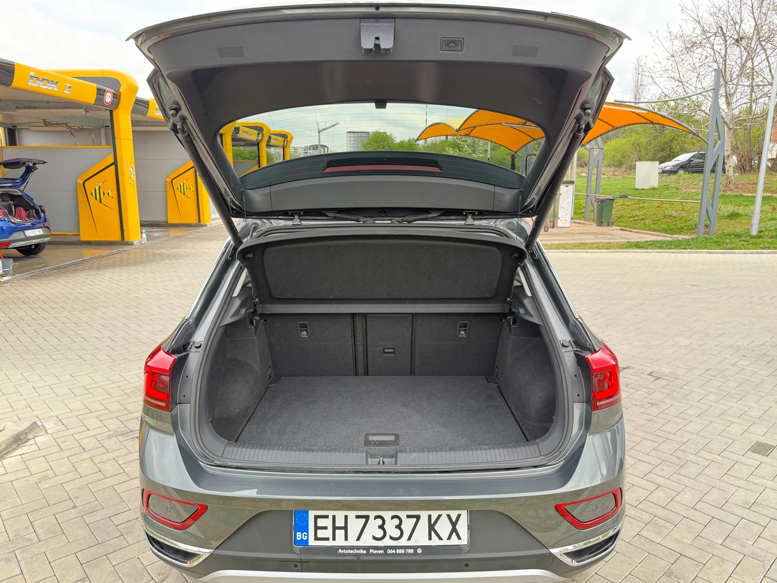 VW T-Roc Sport 2.0 TSI OPF 4MOTION DSG - изображение 9