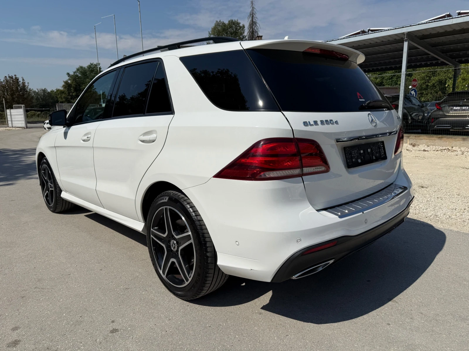 Mercedes-Benz GLE 250 4MATIC - AMG - Топ състояние - изображение 5
