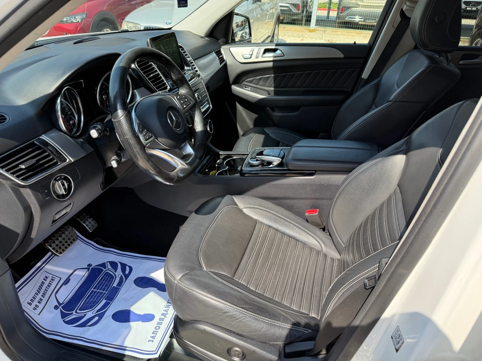 Mercedes-Benz GLE 250 4MATIC - AMG - Топ състояние - изображение 9