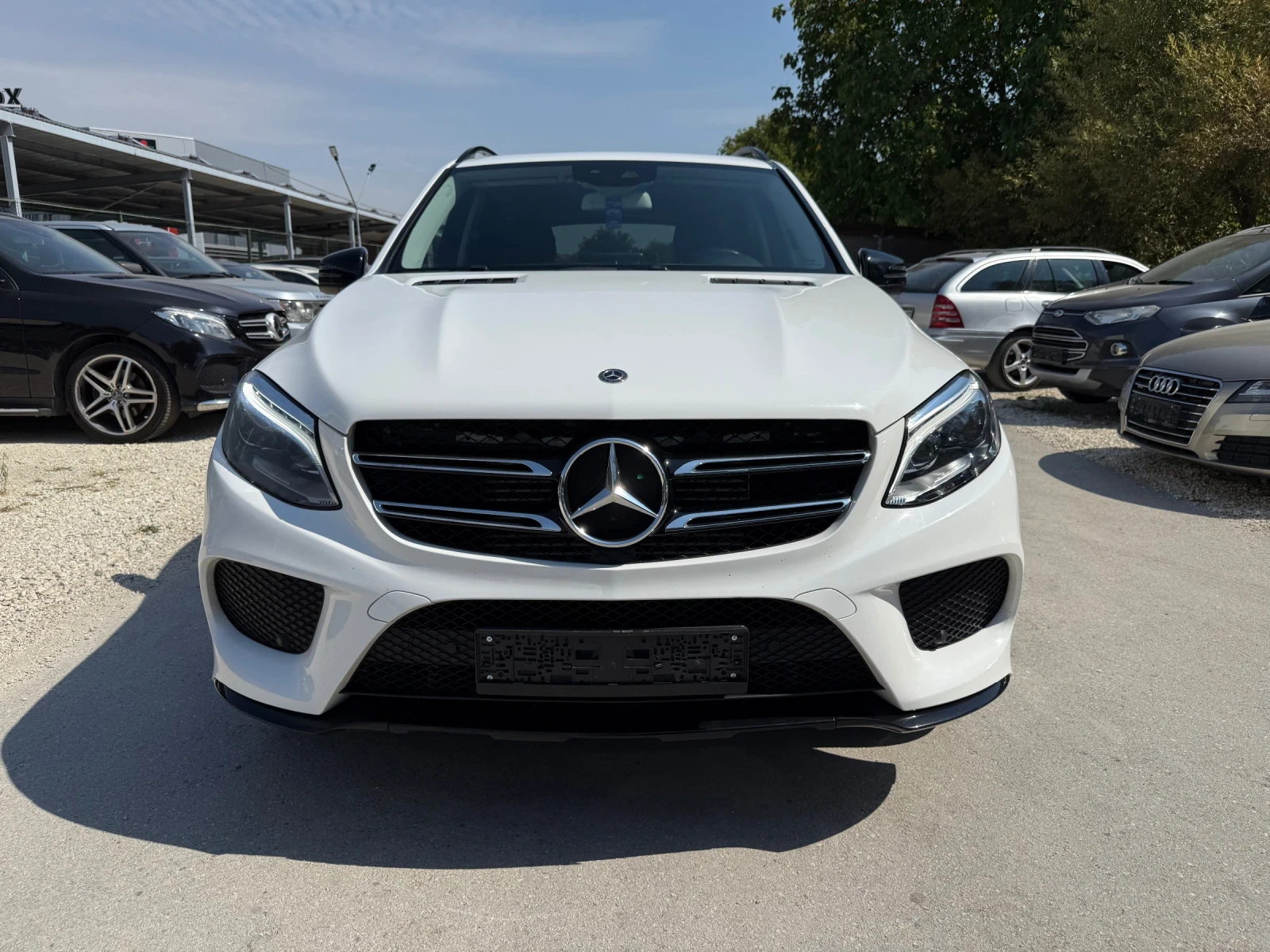 Mercedes-Benz GLE 250 4MATIC - AMG - Топ състояние - изображение 3