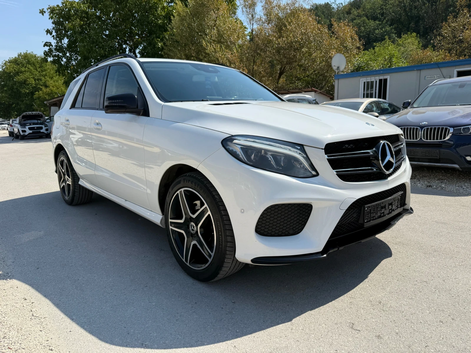 Mercedes-Benz GLE 250 4MATIC - AMG - Топ състояние - изображение 2