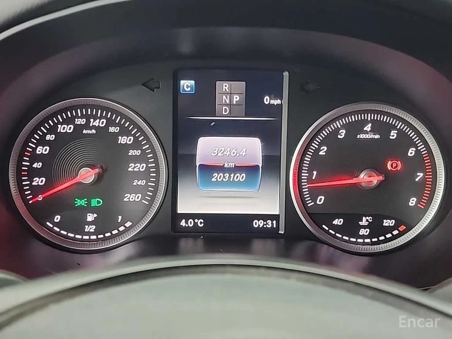 Mercedes-Benz GLC 300  - изображение 6