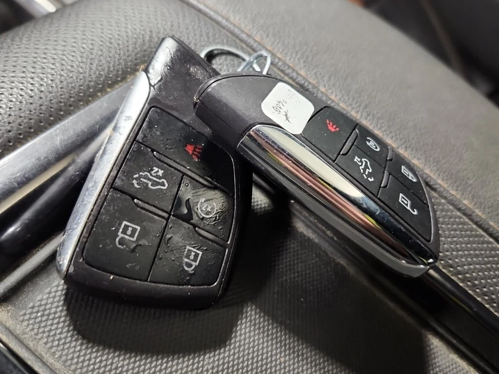 Gmc Sierra * AT4 CREW CAB SHORT BED * CARFAX * БЕЗ ПЪРВОНАЧАЛ - изображение 8