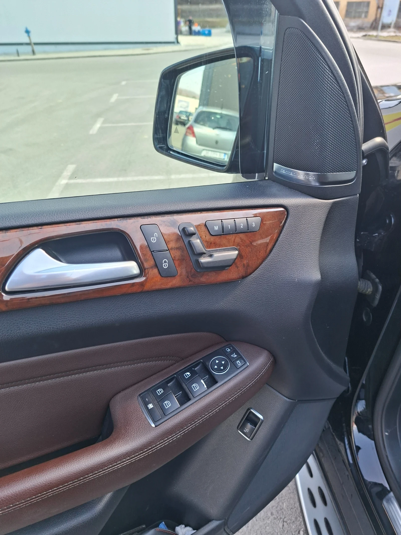 Mercedes-Benz ML 350, снимка 7 - Автомобили и джипове - 53748789