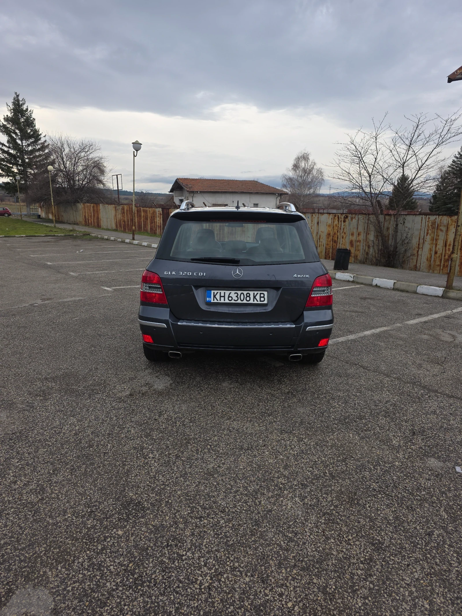 Mercedes-Benz GLK 320, снимка 11 - Автомобили и джипове - 54284067