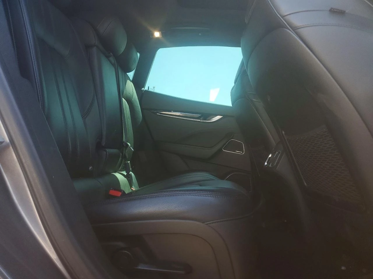 Maserati Levante SPORT, снимка 9 - Автомобили и джипове - 54614588