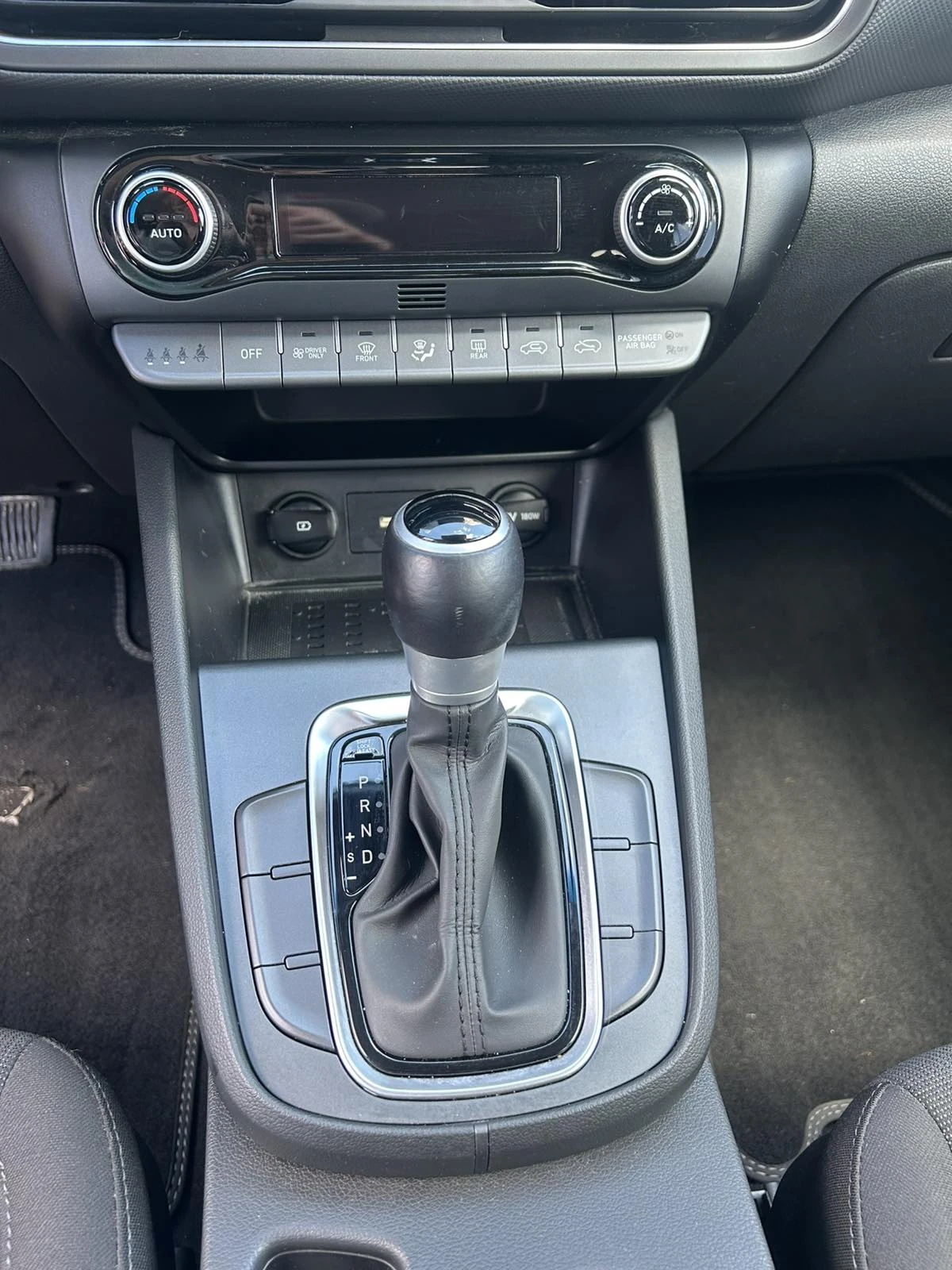 Hyundai Kona 1.6 HYBRID XLINE 2WD, снимка 10 - Автомобили и джипове - 54677330